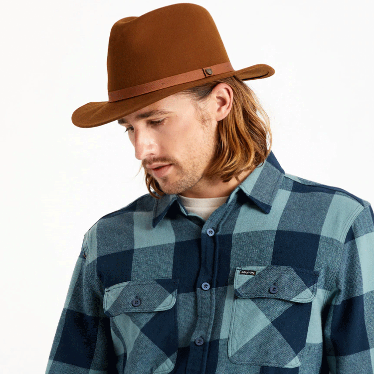 brixton-messer-packable-fedora-coffee-lifestyle.png